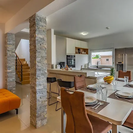 Awesome In With Kitchen