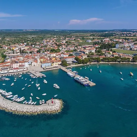 Lovely In 度假居 *