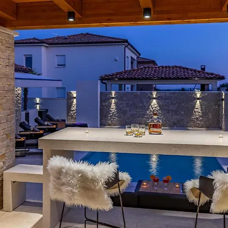 Awesome In With Kitchen Semesterbostad Vodnjan