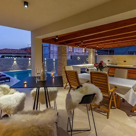 Awesome In With Kitchen *