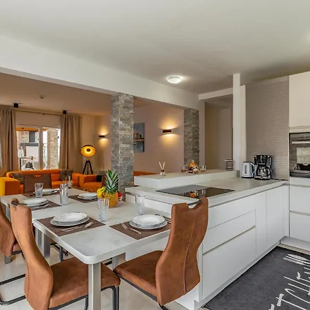 Awesome In With Kitchen * Vodnjan