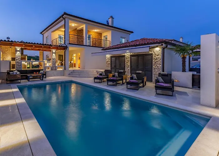 Awesome In With Kitchen Vodnjan