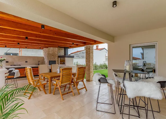 Awesome In With Kitchen Semesterbostad Vodnjan