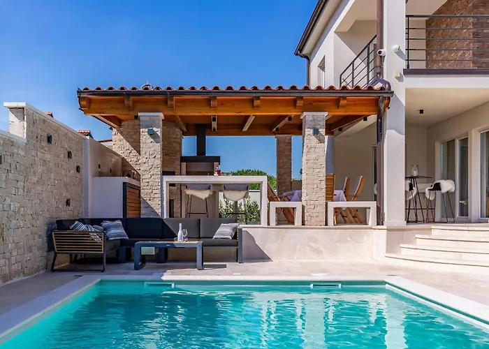 Awesome In With Kitchen * Vodnjan